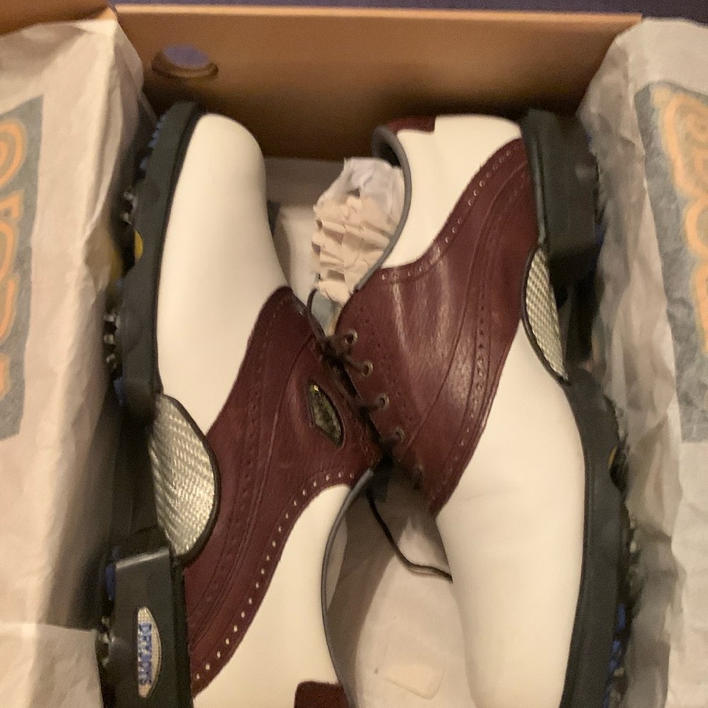 Dryjoys Golf Shoes, size 9W